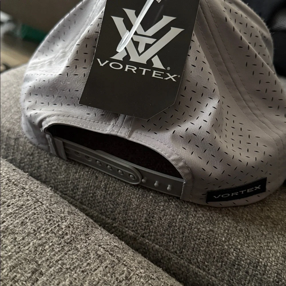 Nwt vortex, gray snapback hat - Picture 5 of 6